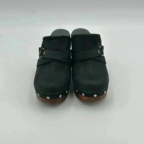 UGG Black Mules with Brown Wedge - Picture 3 of 13